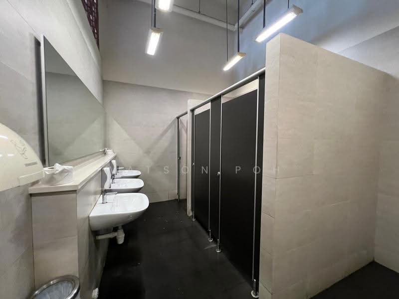 Ruby Land Complex, 52 Genting Lane, Macpherson / Potong Pasir, 3,534 sqft, Light Industrial (B1) For Rent, by Watson Poh, 500269079 - Bathroom - CommercialGuru.com.sg