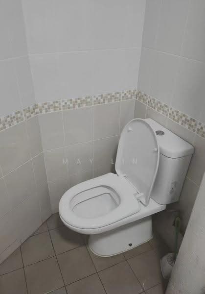 632 Veerasamy Road, 632 Veerasamy Road, Farrer Park / Serangoon Rd, Room Rental, 160 sqft, HDB Flat For Rent, by May Lin, 500269080 - Bathroom - PropertyGuru.com.sg