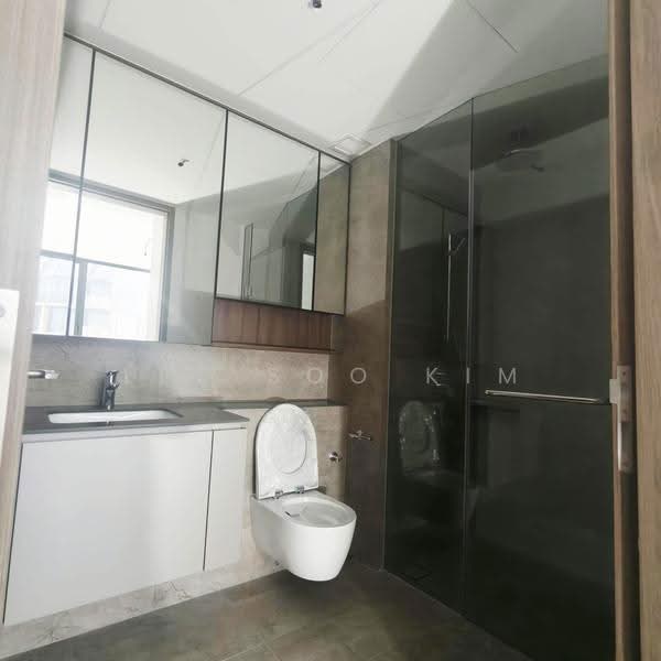 Norwood Grand, 2 Champions Way, Admiralty / Woodlands, 2 Bedrooms, 710 sqft, Condominium For Rent, by Lee Soo Kim, 500269114 - Bathroom - PropertyGuru.com.sg