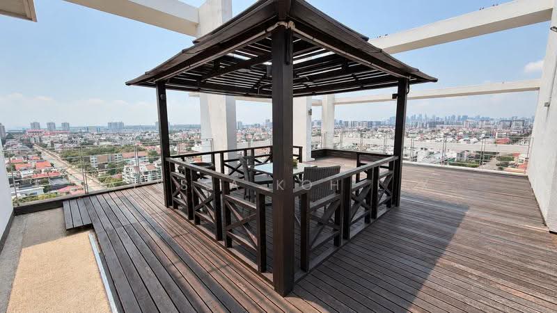 The Trumps, 1 Jalan Kembangan, Eunos / Geylang / Paya Lebar, 3 Bedrooms, 3,068 sqft, Condominium For Sale, by Alyssa Koh L X, 500269134 - Exterior - PropertyGuru.com.sg