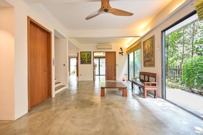 Greenleaf Place, Greenleaf Place, Tanglin / Holland / Bukit Timah, 4 Bedrooms, 3,563 sqft, Semi-Detached House For Sale, by Ling Shek, 500269140 - Living Room - PropertyGuru.com.sg