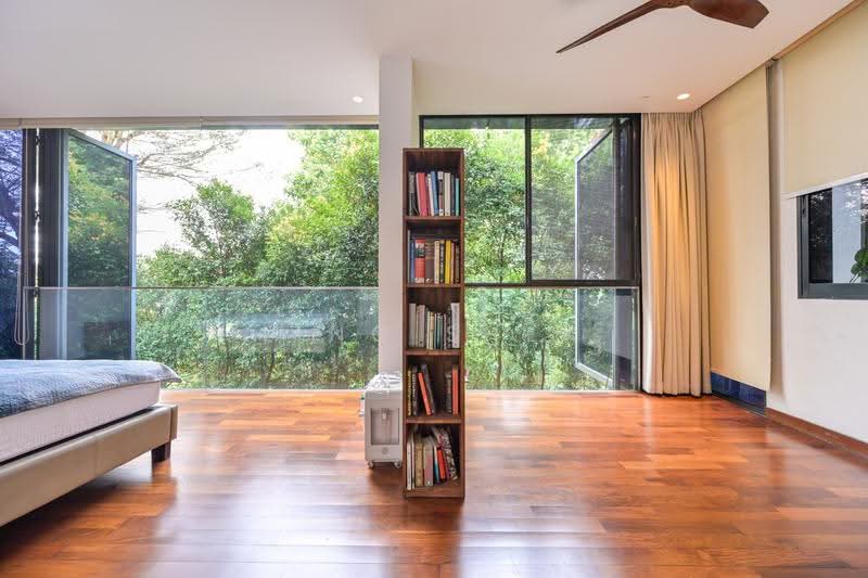 Greenleaf Place, Greenleaf Place, Tanglin / Holland / Bukit Timah, 4 Bedrooms, 3,563 sqft, Semi-Detached House For Sale, by Ling Shek, 500269140 - Master Bedroom - PropertyGuru.com.sg