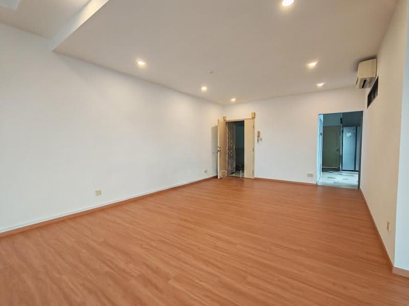 Goldhill Towers, 38 Goldhill Avenue, Newton / Novena, 3 Bedrooms, 1,550 sqft, Apartment For Rent, by Grace Chan, 500269151 - PropertyGuru.com.sg