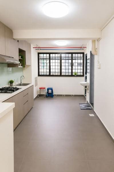 20 Chai Chee Road, 20 Chai Chee Road, Bedok / Upper East Coast, 2 Bedrooms, 700 sqft, HDB Flat For Sale, by Larry Chong, 500269161 - Kitchen - PropertyGuru.com.sg