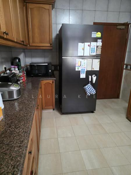 Villa Azura, 1 Cherry Avenue, Tanglin / Holland / Bukit Timah, 3 Bedrooms, 1,600 sqft, Condominium For Rent, by Laura Kee, 500269165 - Kitchen - PropertyGuru.com.sg
