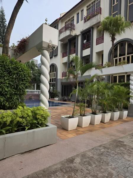 Villa Azura, 1 Cherry Avenue, Tanglin / Holland / Bukit Timah, 3 Bedrooms, 1,600 sqft, Condominium For Rent, by Laura Kee, 500269165 - Exterior - PropertyGuru.com.sg