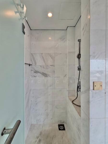 Park Residences Kovan, 831 Upper Serangoon Road, Hougang / Punggol / Sengkang, 1 Bedroom, 355 sqft, Condominium For Sale, by Kai Chin (KC) Chan, 500269166 - Separate Shower Area - PropertyGuru.com.sg