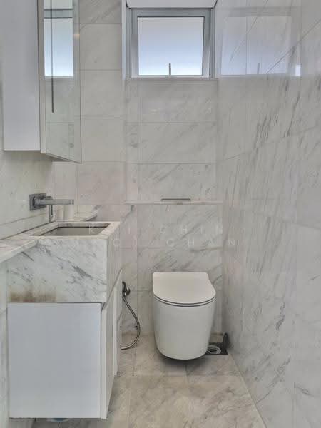 Park Residences Kovan, 831 Upper Serangoon Road, Hougang / Punggol / Sengkang, 1 Bedroom, 355 sqft, Condominium For Sale, by Kai Chin (KC) Chan, 500269166 - Bathroom - PropertyGuru.com.sg