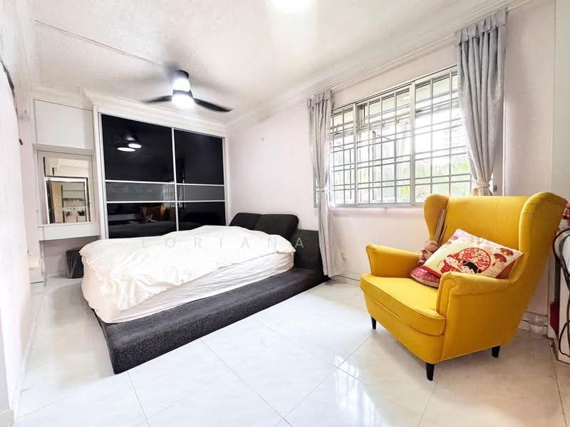 353 Woodlands Avenue 1, 353 Woodlands Avenue 1, Admiralty / Woodlands, 4 Bedrooms, 1,302 sqft, HDB Flat For Sale, by Loriana Ong, 500269170 - Bedroom - PropertyGuru.com.sg