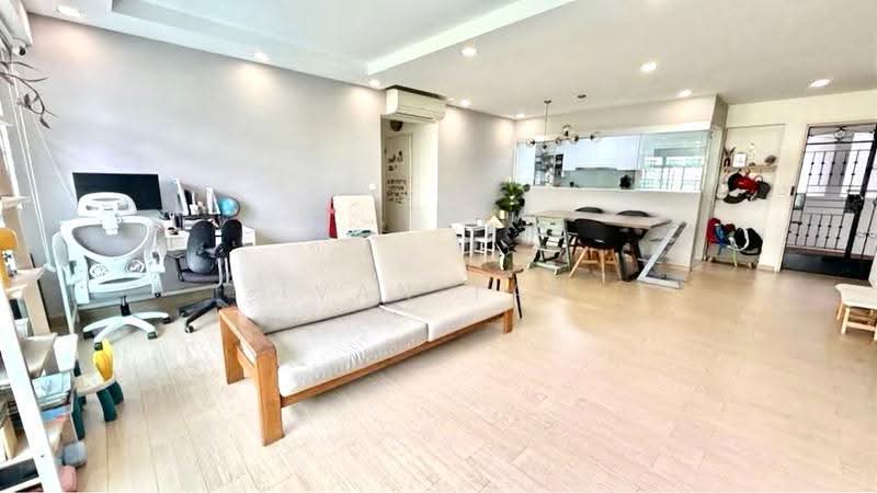 426D Yishun Avenue 11, 426D Yishun Avenue 11, Sembawang / Yishun, 3 Bedrooms, 1,206 sqft, HDB Flat For Sale, by Ivan Tan, 500269175 - PropertyGuru.com.sg