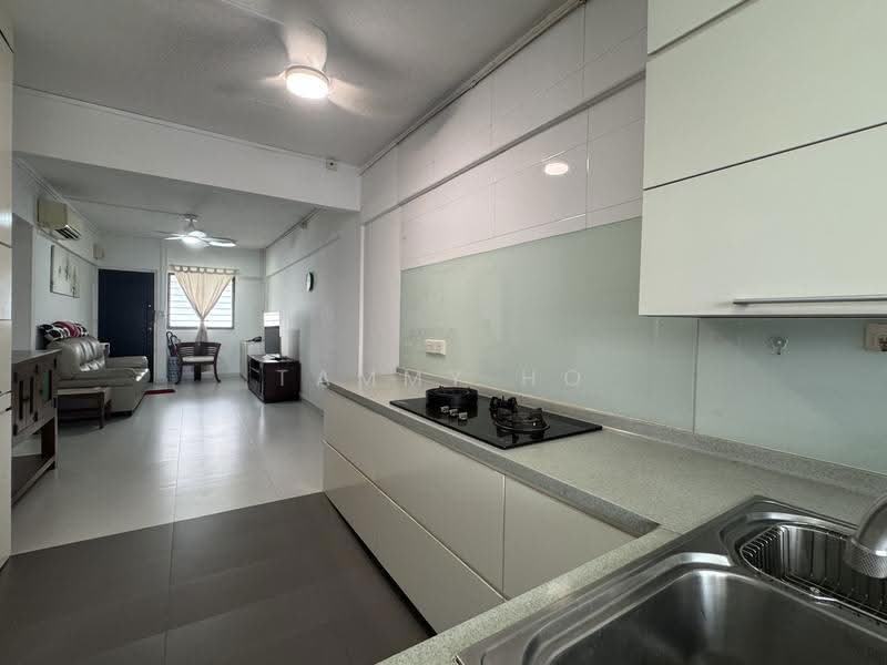 211 New Upper Changi Road, 211 New Upper Changi Road, Bedok / Upper East Coast, 2 Bedrooms, 721 sqft, HDB Flat For Sale, by Tammy Ho, 500269190 - Living Room - PropertyGuru.com.sg