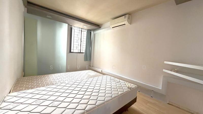 106 Serangoon North Avenue 1, 106 Serangoon North Avenue 1, Hougang / Punggol / Sengkang, 2 Bedrooms, 743 sqft, HDB Flat For Rent, by Steven Choo, 500269198 - Bedroom - PropertyGuru.com.sg