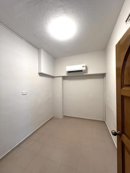 Lucky Hill, Jalan Limau Nipis, Bedok / Upper East Coast, 4 Bedrooms, 1,687 sqft, Terraced House For Rent, by Ryan Ong, 500269203 - Interior - PropertyGuru.com.sg