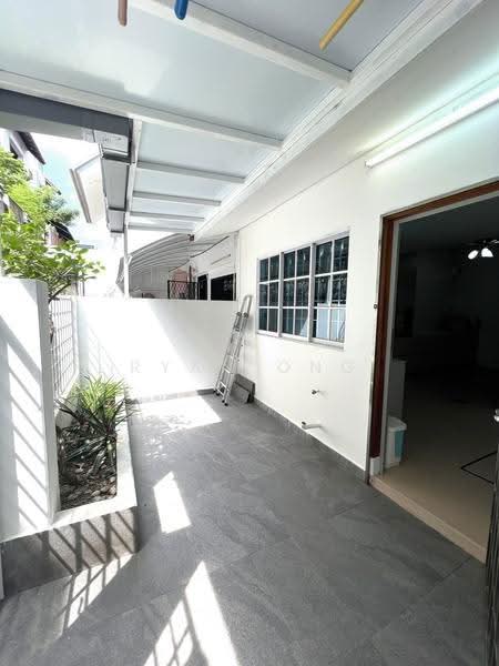 Lucky Hill, Jalan Limau Nipis, Bedok / Upper East Coast, 4 Bedrooms, 1,687 sqft, Terraced House For Rent, by Ryan Ong, 500269203 - Exterior - PropertyGuru.com.sg
