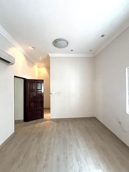 Lucky Hill, Jalan Limau Nipis, Bedok / Upper East Coast, 4 Bedrooms, 1,687 sqft, Terraced House For Rent, by Ryan Ong, 500269203 - Interior - PropertyGuru.com.sg