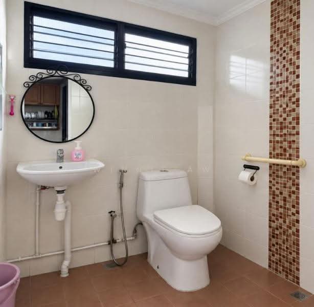 146 Woodlands Street 13, 146 Woodlands Street 13, Admiralty / Woodlands, 2 Bedrooms, 732 sqft, HDB Flat For Sale, by Winnie Aw, 500269208 - Bathroom - PropertyGuru.com.sg
