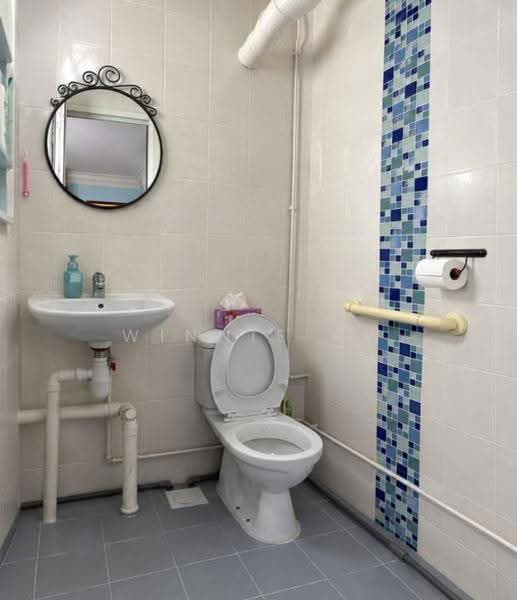 146 Woodlands Street 13, 146 Woodlands Street 13, Admiralty / Woodlands, 2 Bedrooms, 732 sqft, HDB Flat For Sale, by Winnie Aw, 500269208 - Bathroom - PropertyGuru.com.sg