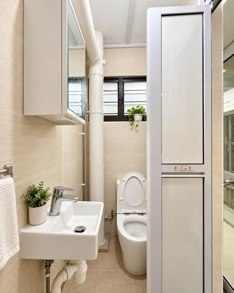 896A Tampines Street 81, 896A Tampines Street 81, Pasir Ris / Tampines, 4 Bedrooms, 1,571 sqft, HDB Flat For Sale, by Rayne Chua ่ก็พๆ
ง, 500269217 - Bathroom - PropertyGuru.com.sg