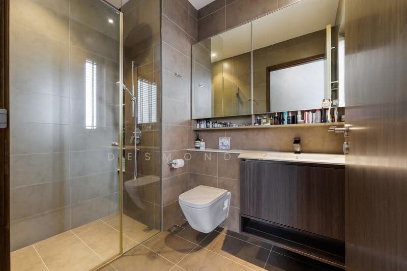 Grandeur Park Residences, 5 Bedok South Avenue 3, Bedok / Upper East Coast, 5 Bedrooms, 1,744 sqft, Condominium For Sale, by Desmond Ho, 500269230 - Master Bathroom - PropertyGuru.com.sg