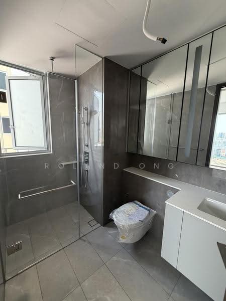 Grand Dunman, 16 Dunman Road, East Coast / Marine Parade, 5 Bedrooms, 1,690 sqft, Condominium For Rent, by Roland Ong, 500269234 - Bathroom - PropertyGuru.com.sg
