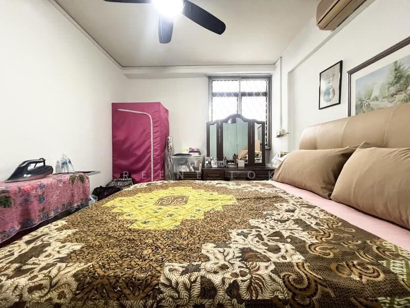 506 Bukit Batok Street 52, 506 Bukit Batok Street 52, Dairy Farm / Bukit Panjang / Choa Chu Kang, 2 Bedrooms, 645 sqft, HDB Flat For Sale, by Reene Tok, 500269244 - Bedroom - PropertyGuru.com.sg
