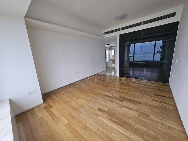 Silversea, East Coast / Marine Parade, 4 Bedrooms, 3,767 sqft, Condominium For Sale, by Ling Wong 王秀玲, 500269246 - Master Bedroom - PropertyGuru.com.sg