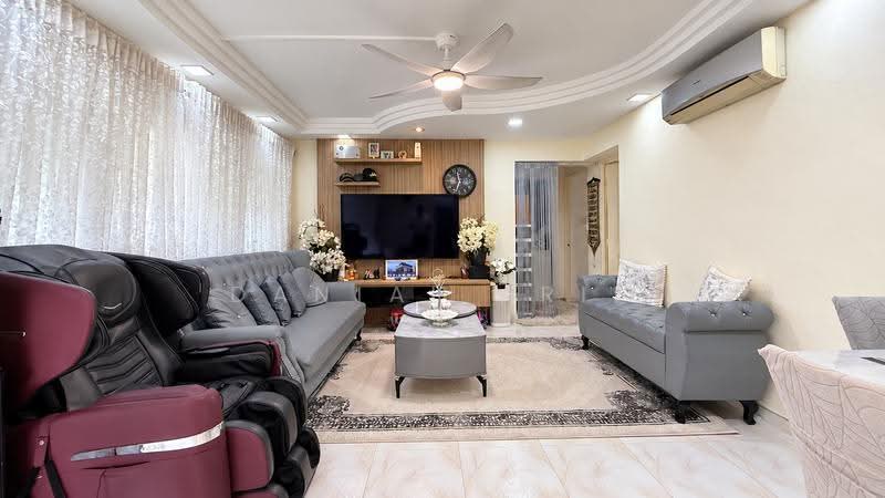 185A Rivervale Crescent, 185A Rivervale Crescent, Hougang / Punggol / Sengkang, 3 Bedrooms, 980 sqft, HDB Flat For Sale, by Danial Arif, 500269247 - Living Room - PropertyGuru.com.sg