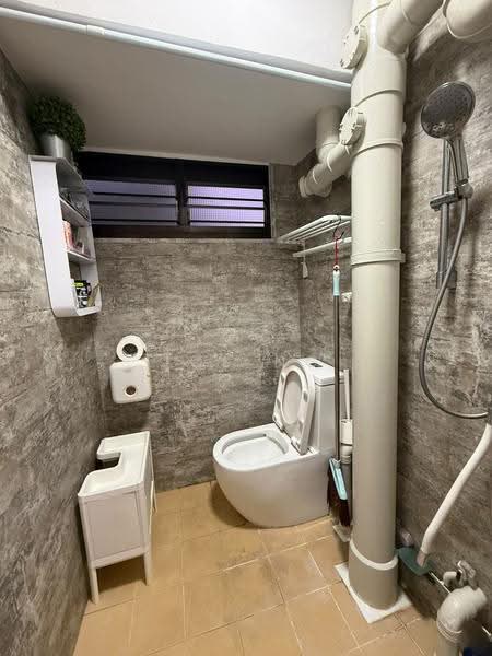61 Telok Blangah Heights, 61 Telok Blangah Heights, Harbourfront / Telok Blangah, Room Rental, 105 sqft, HDB Flat For Rent, by JOE NG, 500269258 - Bathroom - PropertyGuru.com.sg