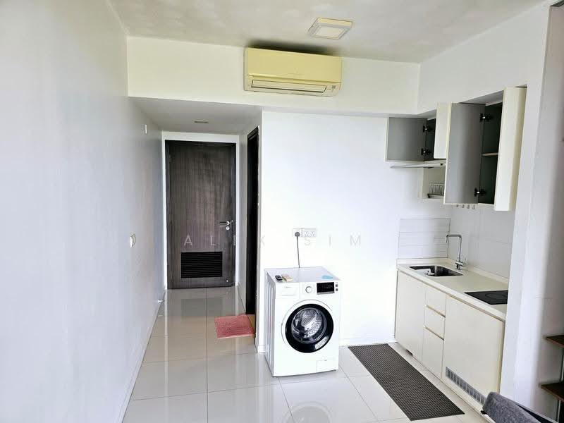 Heron Bay, Upper Serangoon View, Hougang / Punggol / Sengkang, Studio, 350 sqft, Condominium For Rent, by Alex Sim, 500269261 - Kitchen - PropertyGuru.com.sg
