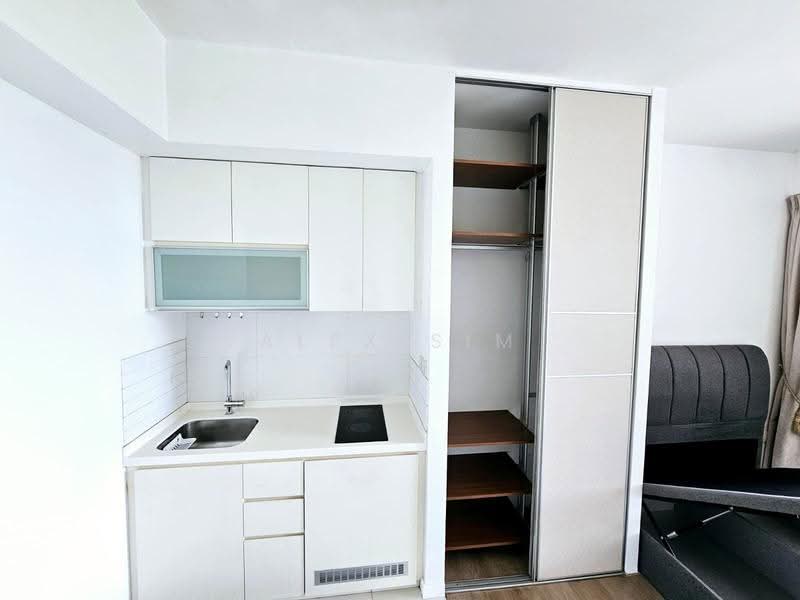Heron Bay, Upper Serangoon View, Hougang / Punggol / Sengkang, Studio, 350 sqft, Condominium For Rent, by Alex Sim, 500269261 - Kitchen - PropertyGuru.com.sg