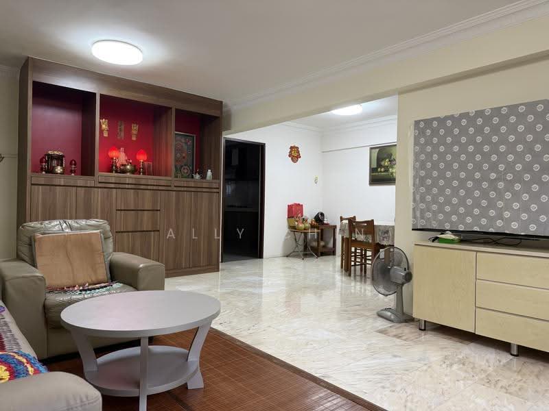 804 Yishun Ring Road, 804 Yishun Ring Road, Sembawang / Yishun, 3 Bedrooms, 1,313 sqft, HDB Flat For Sale, by Ally Chin, 500269266 - Living Room - PropertyGuru.com.sg