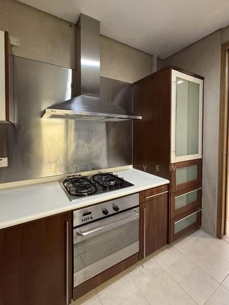 St. Martin Residence, 2 Saint Martin's Drive, Tanglin / Holland / Bukit Timah, 1 Bedroom, 603 sqft, Condominium For Rent, by Andrew Yew, 500269269 - Kitchen - PropertyGuru.com.sg