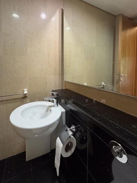 St. Martin Residence, 2 Saint Martin's Drive, Tanglin / Holland / Bukit Timah, 1 Bedroom, 603 sqft, Condominium For Rent, by Andrew Yew, 500269269 - Bathroom - PropertyGuru.com.sg