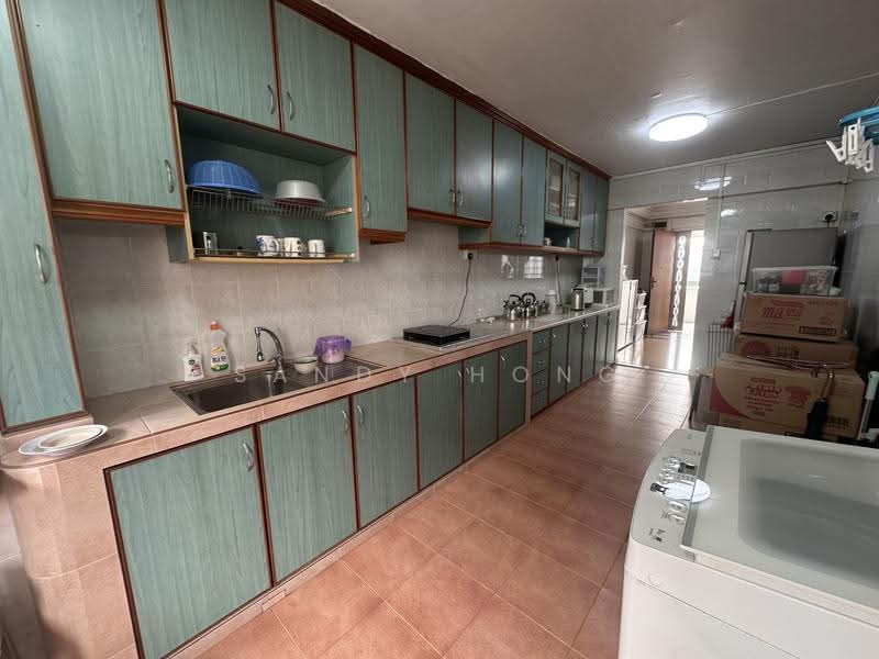 417 Jurong West Street 42, 417 Jurong West Street 42, Boon Lay / Jurong / Tuas, 3 Bedrooms, 904 sqft, HDB Flat For Sale, by Sandy Hong, 500269271 - Kitchen - PropertyGuru.com.sg