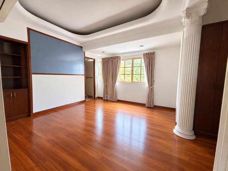 Woodgrove Estate, 27 Woodgrove Avenue, Admiralty / Woodlands, 6 Bedrooms, 7,000 sqft, Detached House For Sale, by Jordan ., 500269296 - Bedroom with Ensuite (Level 3) - PropertyGuru.com.sg