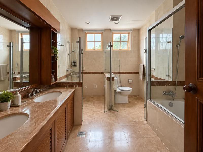 Woodgrove Estate, 27 Woodgrove Avenue, Admiralty / Woodlands, 6 Bedrooms, 7,000 sqft, Detached House For Sale, by Jordan ., 500269296 - Bathroom (Level 2) - PropertyGuru.com.sg