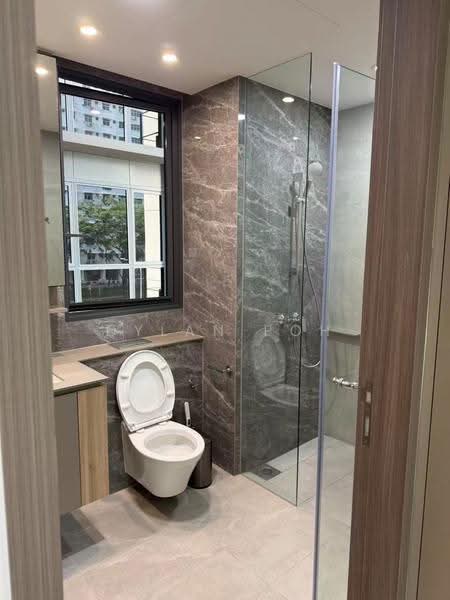 Lumina Grand, Bukit Batok West Ave. 5, Dairy Farm / Bukit Panjang / Choa Chu Kang, Room Rental, 200 sqft, Condominium For Rent, by Dylan Poh, 500269298 - Bathroom - PropertyGuru.com.sg