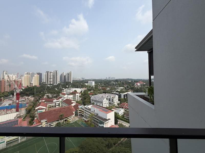 The Crest, 101 Prince Charles Crescent, Alexandra / Commonwealth, 2 Bedrooms, 775 sqft, Condominium For Sale, by Aaron Oon, 500269307 - View - PropertyGuru.com.sg