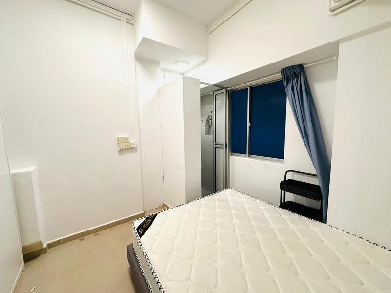 Textile Centre, 200 Jalan Sultan, Beach Road / Bugis / Rochor, 2 Bedrooms, 904 sqft, Apartment For Sale, by Ricson Tan, 500269310 - Bedroom - PropertyGuru.com.sg