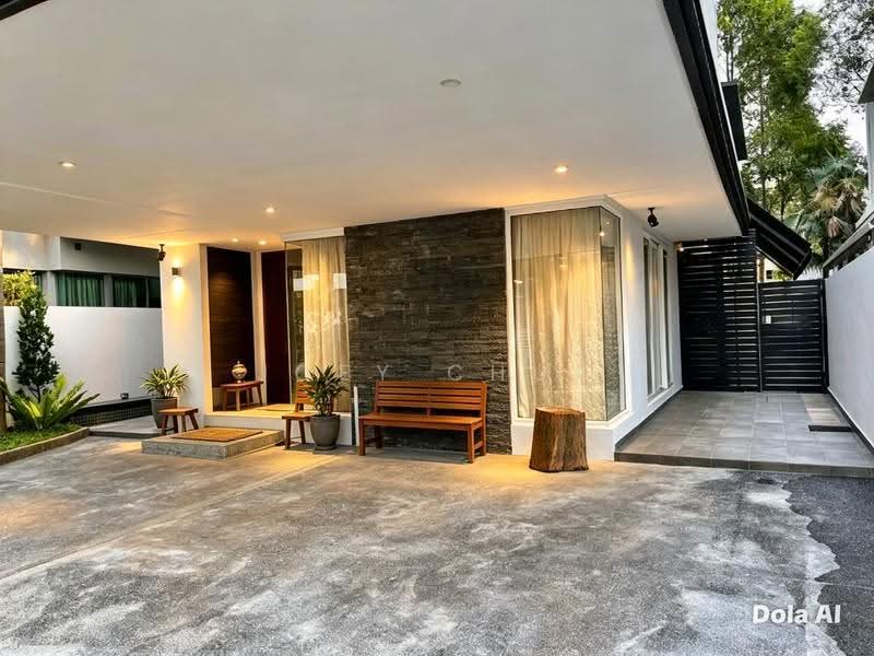 2009 Detached House Freehold, Riviera Drive, Bedok / Upper East Coast, 6 Bedrooms, 7,900 sqft, Detached House For Sale, by Joey Chua, 500269320 - Exterior - PropertyGuru.com.sg