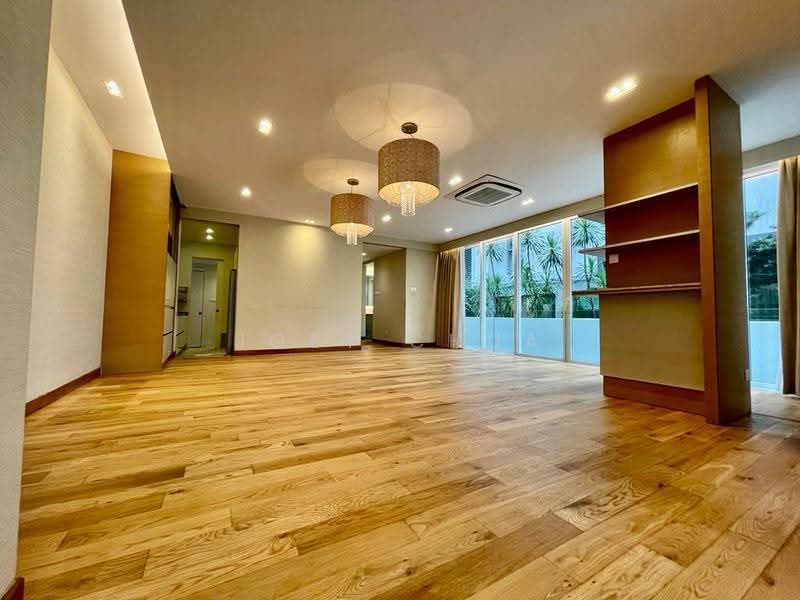 2009 Detached House Freehold, Riviera Drive, Bedok / Upper East Coast, 6 Bedrooms, 7,900 sqft, Detached House For Sale, by Joey Chua, 500269320 - Living Room - PropertyGuru.com.sg