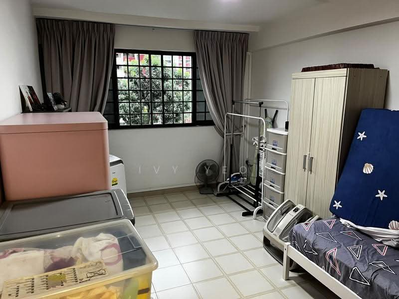 245 Hougang Street 22, 245 Hougang Street 22, Hougang / Punggol / Sengkang, 4 Bedrooms, 1,345 sqft, HDB Flat For Sale, by Ivy Yeo, 500269322 - Bedroom - PropertyGuru.com.sg