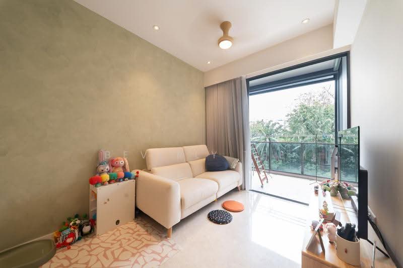 Verdale, 2 De Souza Avenue, Clementi Park / Upper Bukit Timah, 2 Bedrooms, 743 sqft, Condominium For Sale, by Beverly Tee, 500269328 - Living Room - PropertyGuru.com.sg