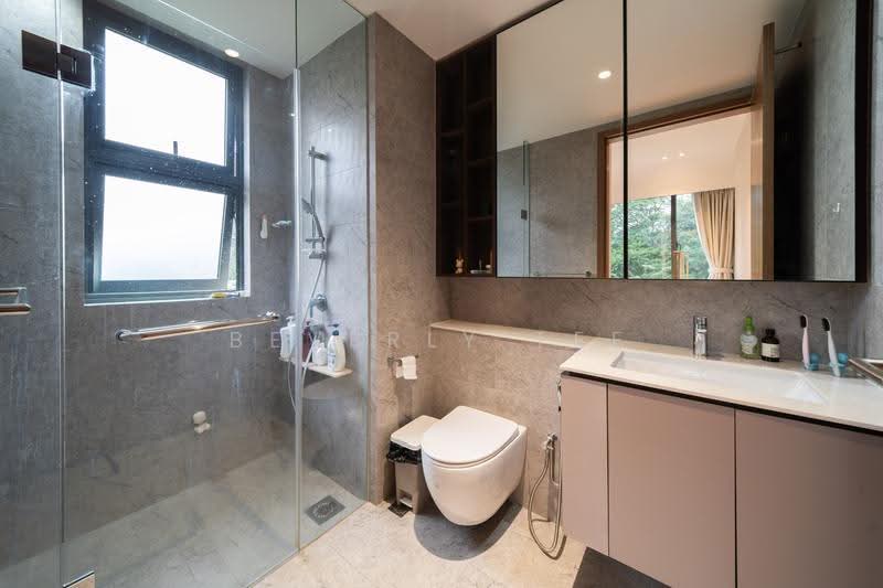 Verdale, 2 De Souza Avenue, Clementi Park / Upper Bukit Timah, 2 Bedrooms, 743 sqft, Condominium For Sale, by Beverly Tee, 500269328 - Bathroom - PropertyGuru.com.sg