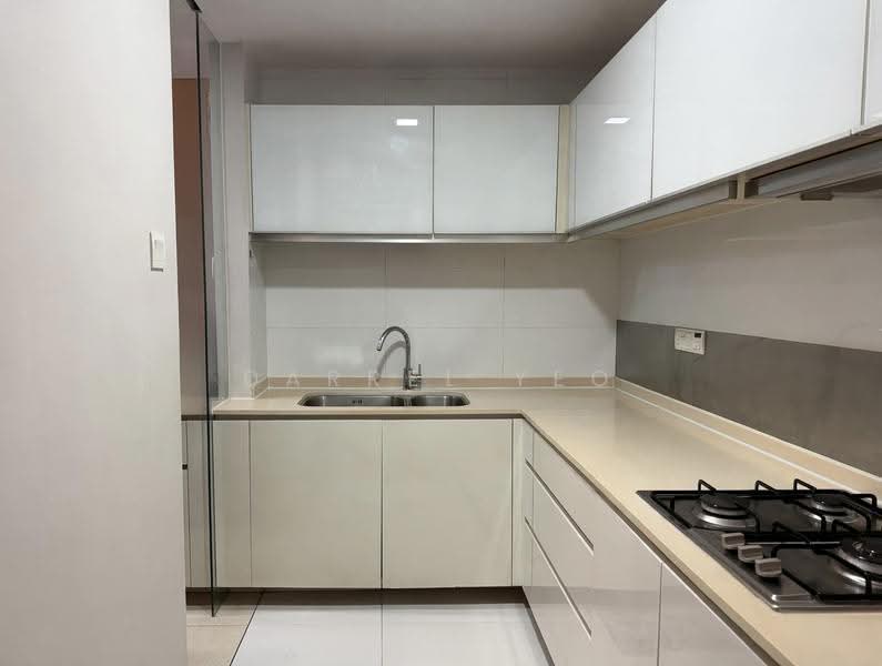 The Centris, 61 Jurong West Central 3, Boon Lay / Jurong / Tuas, 3 Bedrooms, 1,238 sqft, Condominium For Sale, by Darrel Yeo, 500269338 - Kitchen - PropertyGuru.com.sg
