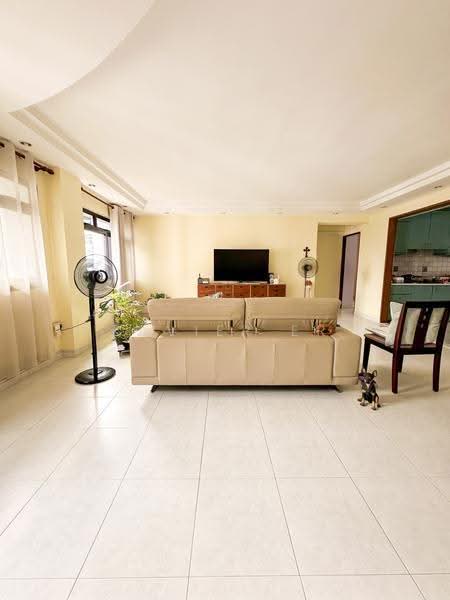 367 Tampines Street 34, 367 Tampines Street 34, Pasir Ris / Tampines, 3 Bedrooms, 1,302 sqft, HDB Flat For Sale, by Zavier Er, 500269339 - Living Room - PropertyGuru.com.sg