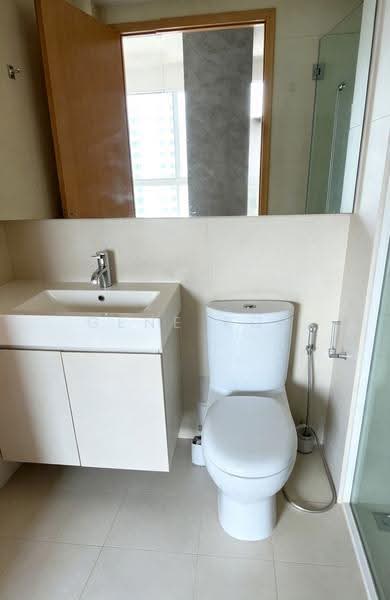 The Tampines Trilliant, 21 Tampines Central 7, Pasir Ris / Tampines, 2 Bedrooms, 827 sqft, Condominium For Rent, by Gene Pok, 500269346 - Bathroom - PropertyGuru.com.sg