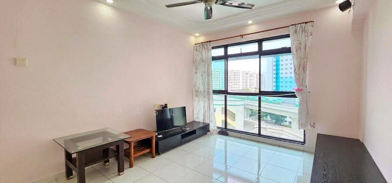 686C Jurong West Central 1, 686C Jurong West Central 1, Boon Lay / Jurong / Tuas, 3 Bedrooms, 990 sqft, HDB Flat For Sale, by Daslyn Ng, 500269347 - Living Room - PropertyGuru.com.sg