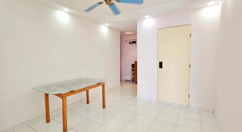 686C Jurong West Central 1, 686C Jurong West Central 1, Boon Lay / Jurong / Tuas, 3 Bedrooms, 990 sqft, HDB Flat For Sale, by Daslyn Ng, 500269347 - Dining room - PropertyGuru.com.sg