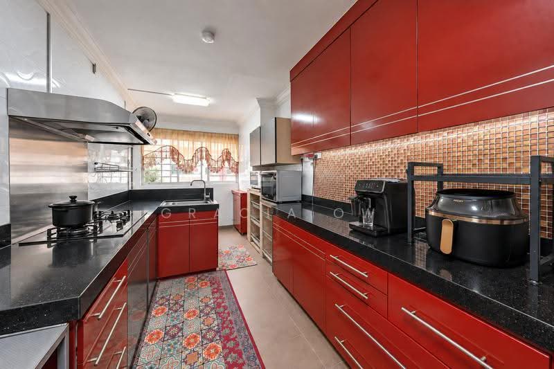 607 Hougang Avenue 4, 607 Hougang Avenue 4, Hougang / Punggol / Sengkang, 3 Bedrooms, 1,313 sqft, HDB Flat For Sale, by Gracia Ow, 500269358 - Kitchen - PropertyGuru.com.sg